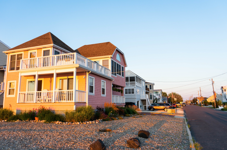 CBIZ Vs American Family A Short term Rental Insurance Comparison cbiz-vs-american-family-a-short-term-rental-insurance-comparison