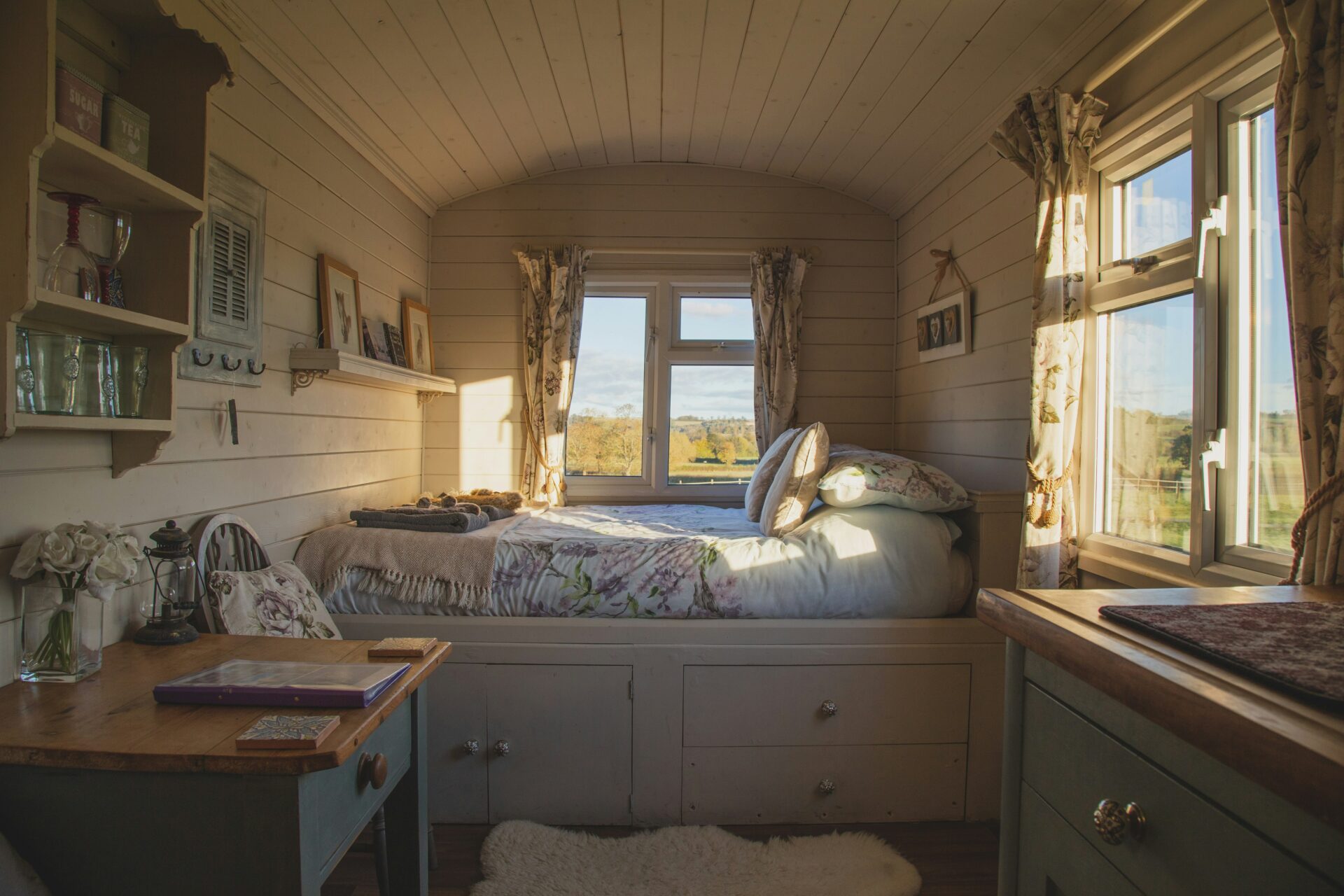 Airbnb sAirbnb shedsheds