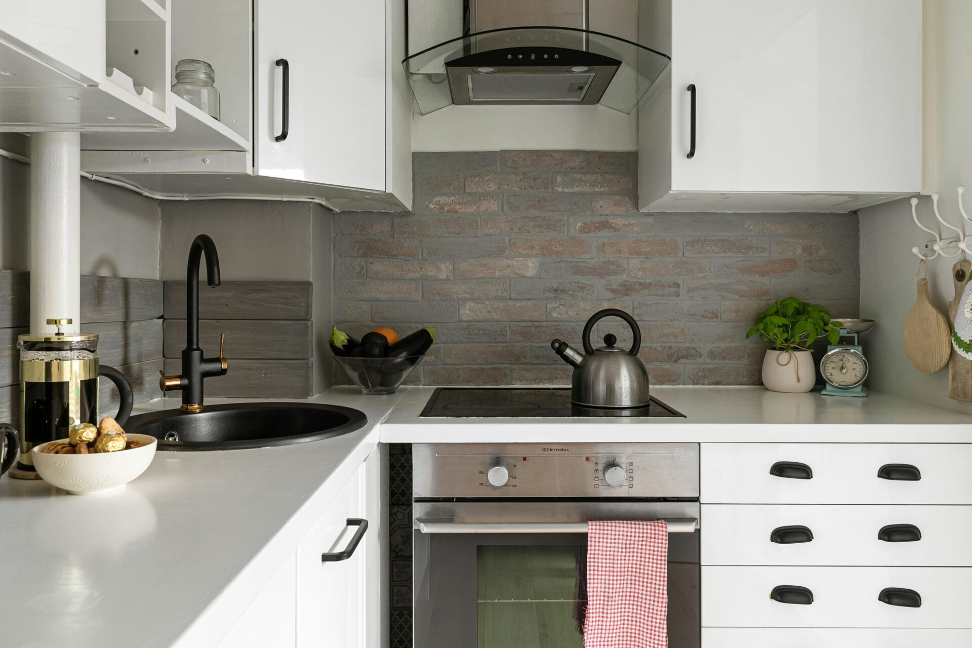 how to make your airbnb stand out