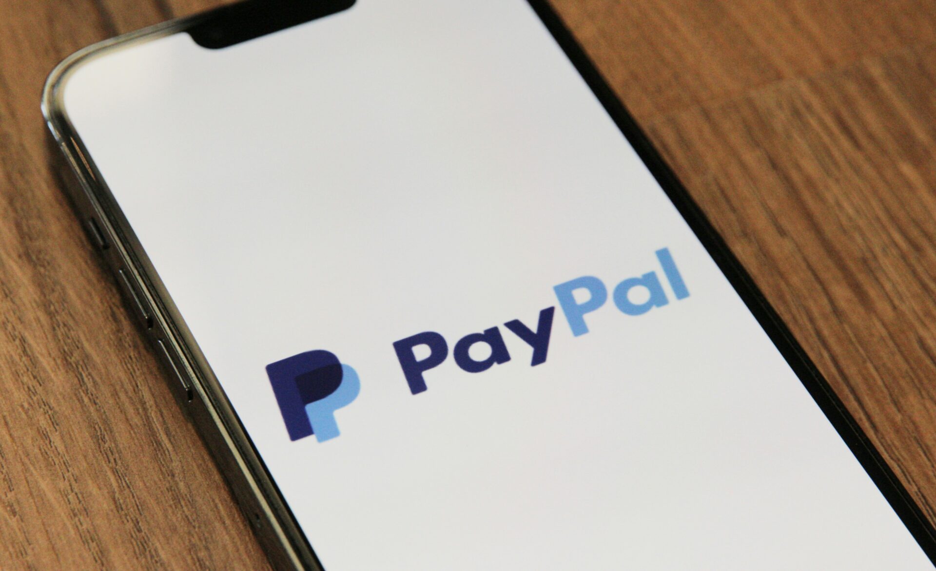does airbnb take paypal