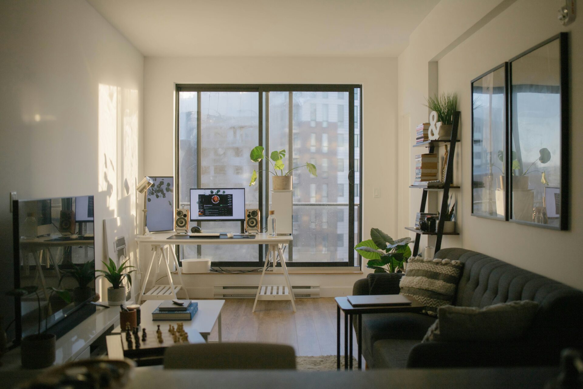 Airbnb-friendly apartments